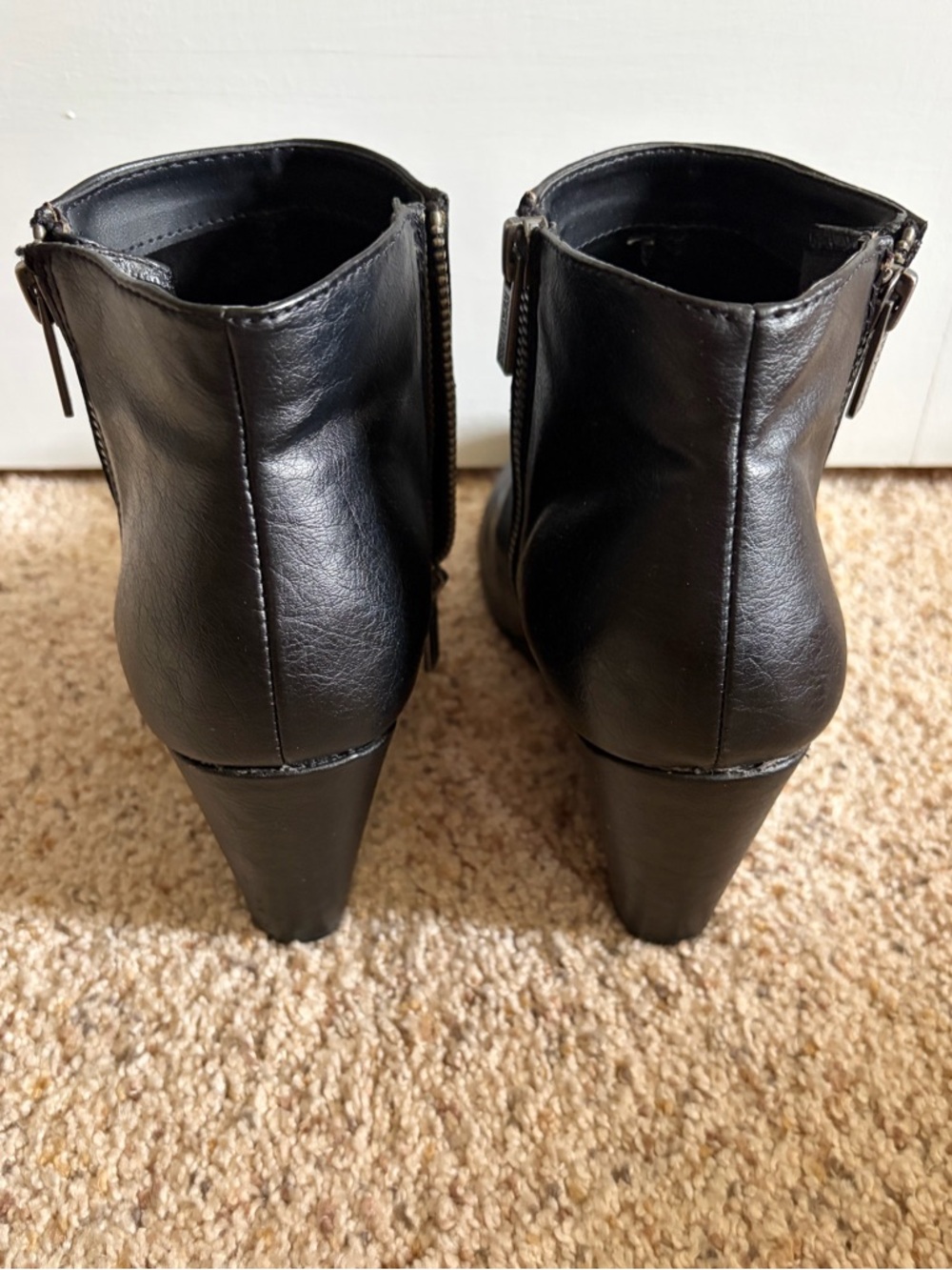 Kenneth Cole Reaction Faux Leather Wedge Ankle Booties - Women's 8 Black - Picture 4 of 11